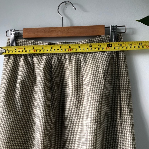 Vintage wool skirt - Picture 2 of 3
